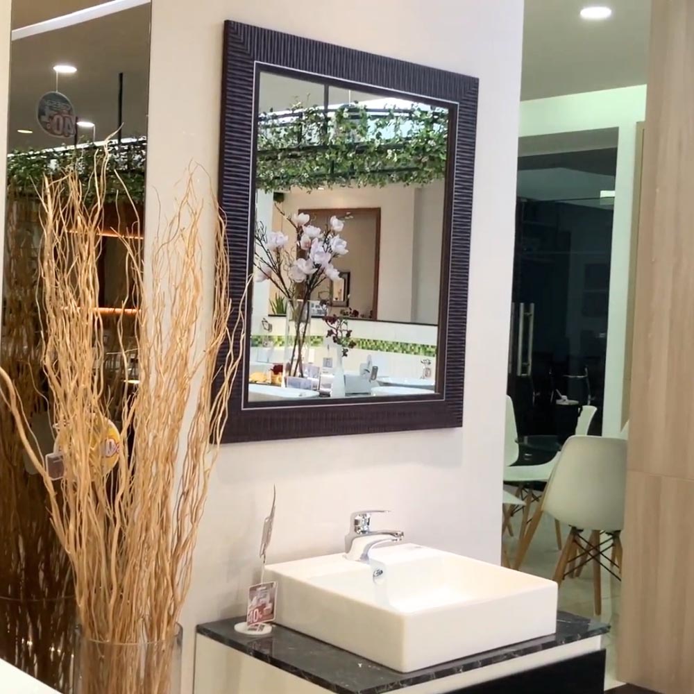 Gương soi khung nhựa cao cấp 80x90cm Caesar M926