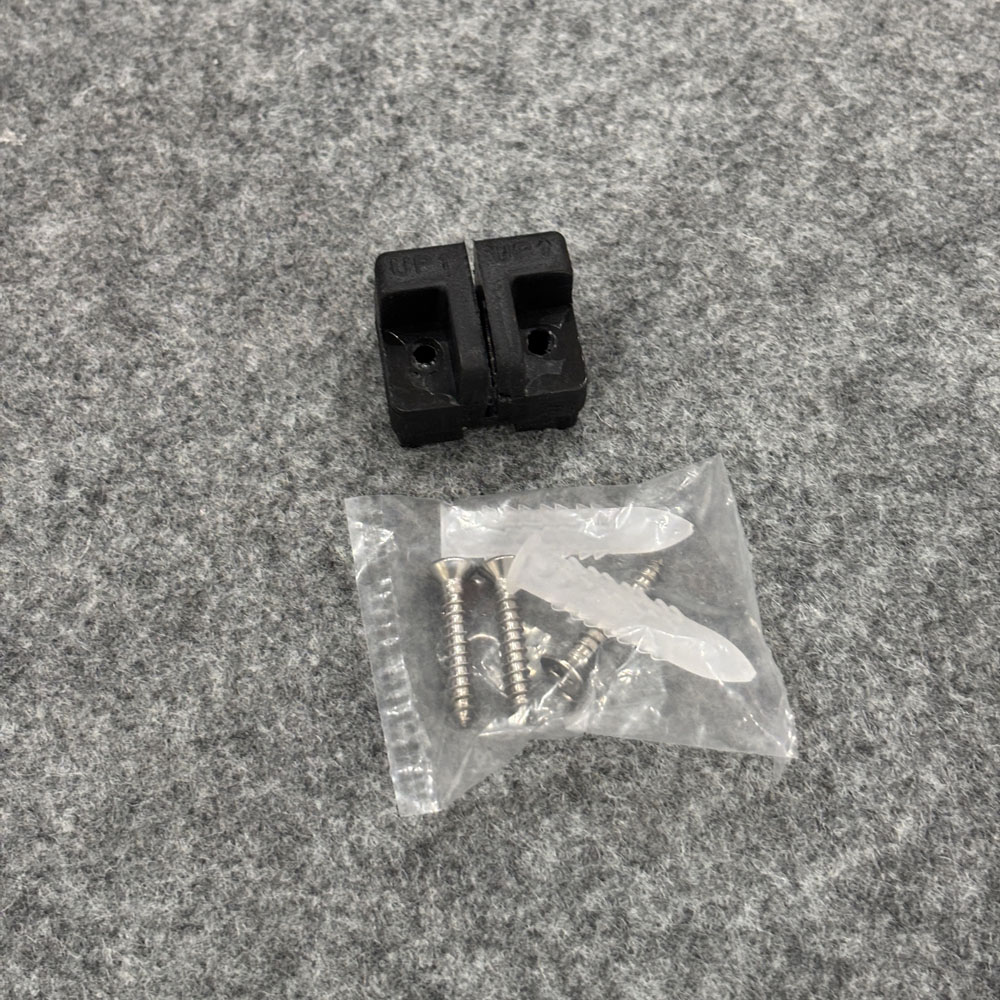 Hộp đựng giấy vệ sinh Caesar Q944