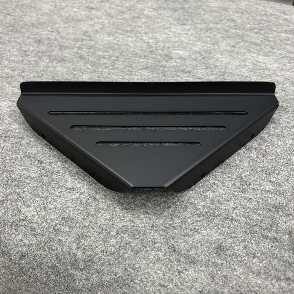 Kệ góc inox màu đen Caesar Q6314B