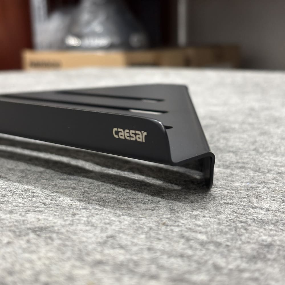 Kệ góc inox màu đen Caesar Q6314B