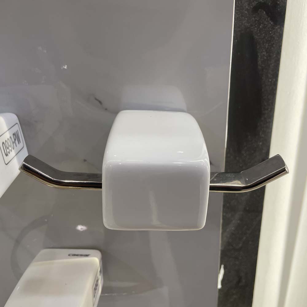 Móc áo đôi Caesar Q997