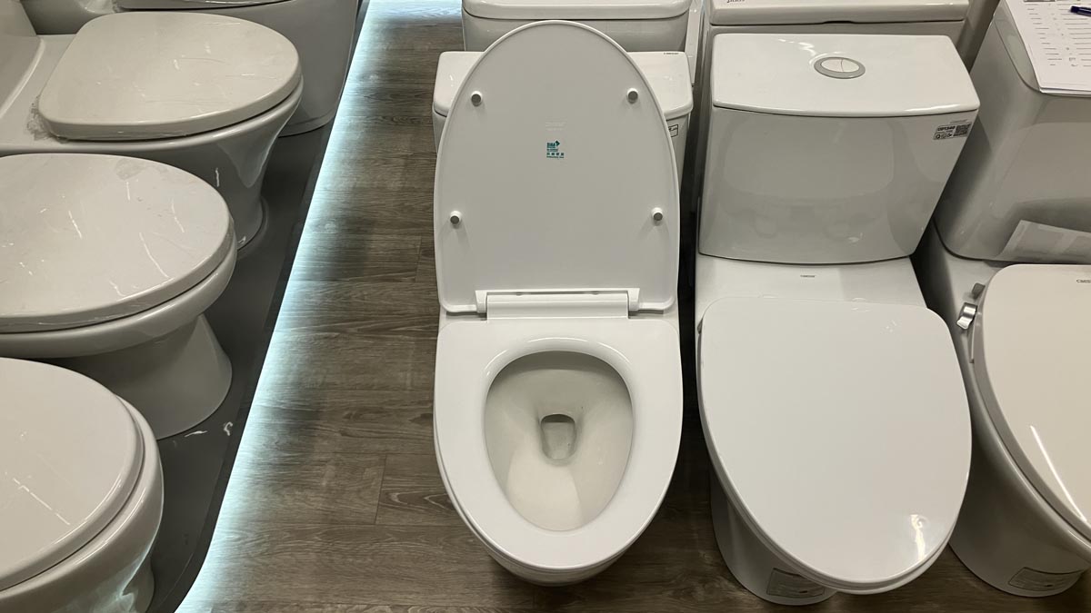 Nắp bồn cầu đóng êm Caesar MU263