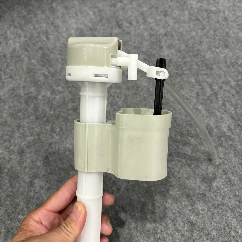 Trụ cấp nước bộ xả bồn cầu Caesar FP861-1 (FP8611)