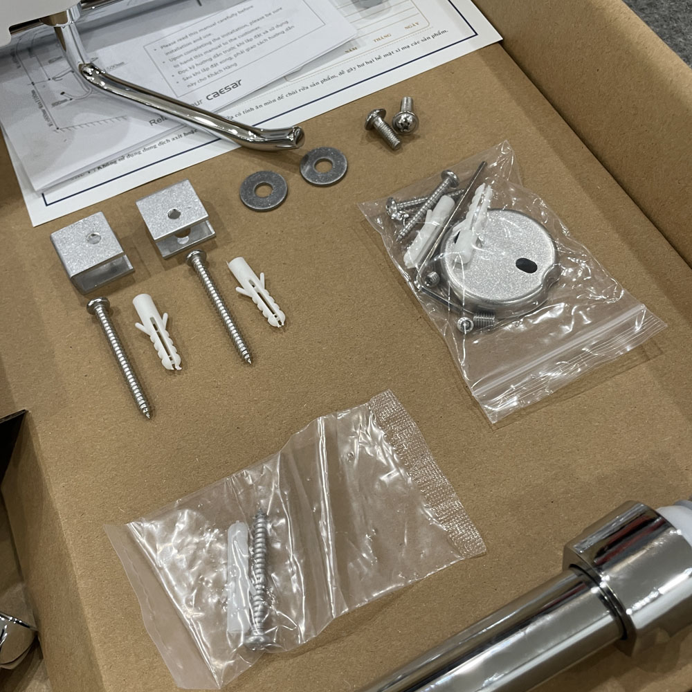 Sen cây tắm đứng Caesar BS126