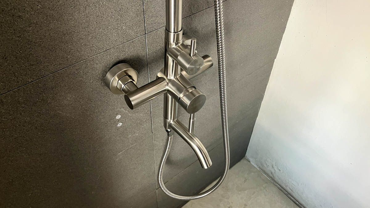 Bộ sen tắm cây nóng lạnh Caesar S1028S