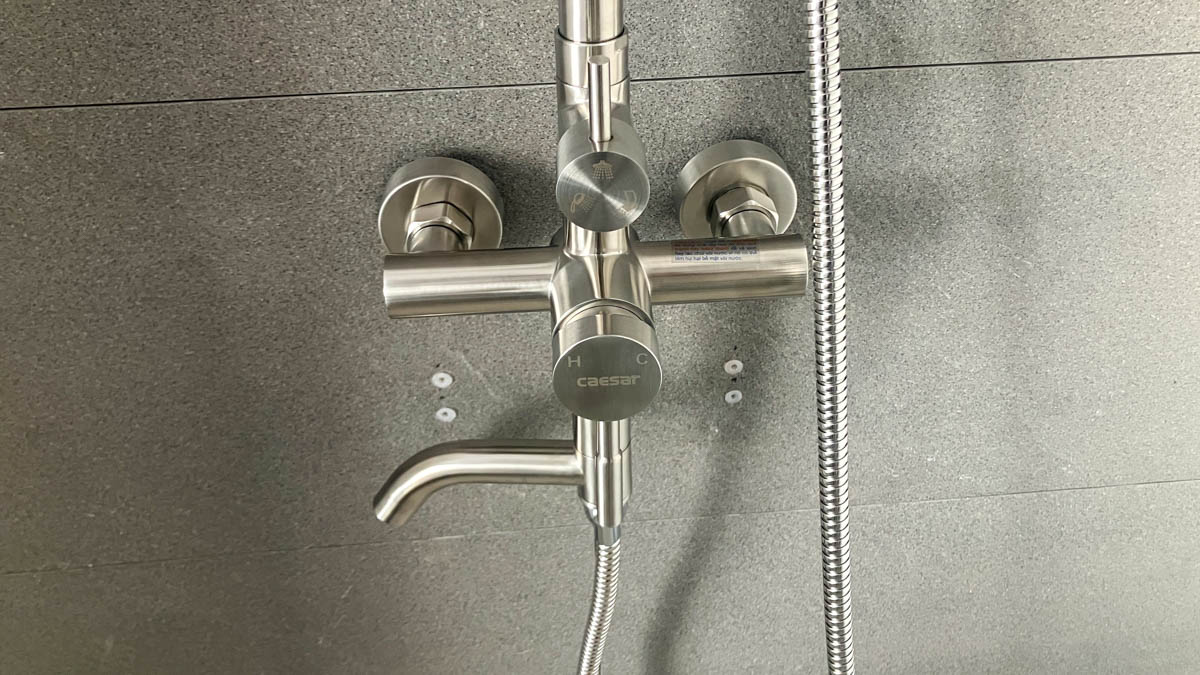 Bộ sen tắm cây nóng lạnh Caesar S1028S