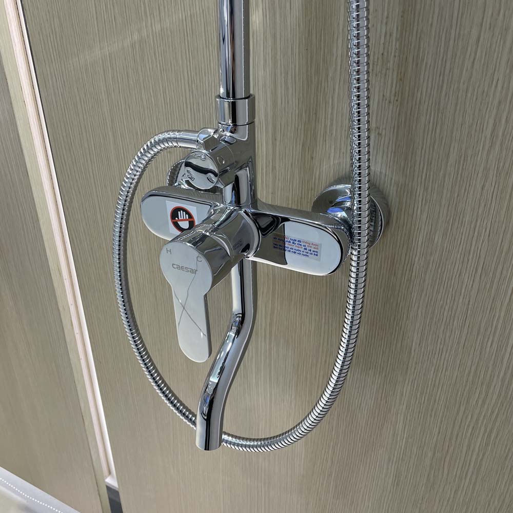 Bộ sen tắm cây nóng lạnh Caesar S578C