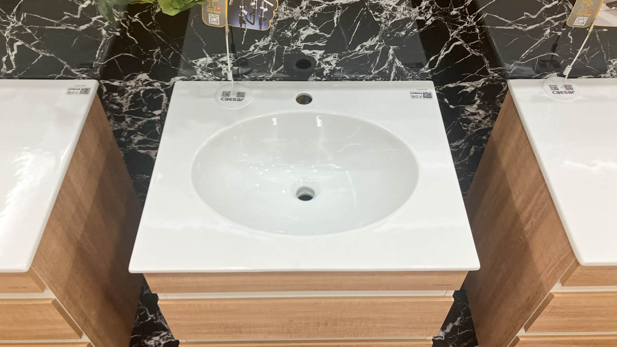 Bộ tủ lavabo Caesar LF5024+EH15024DDW7V