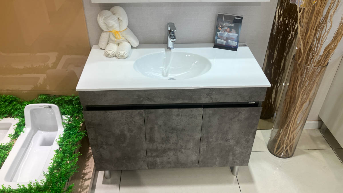 Bộ tủ lavabo Caesar LF5028+EH05028ASV