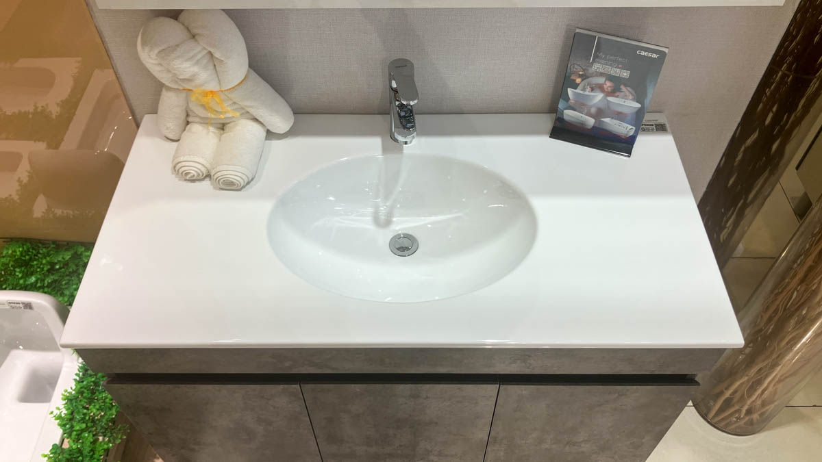 Bộ tủ lavabo Caesar LF5028+EH05028ASV