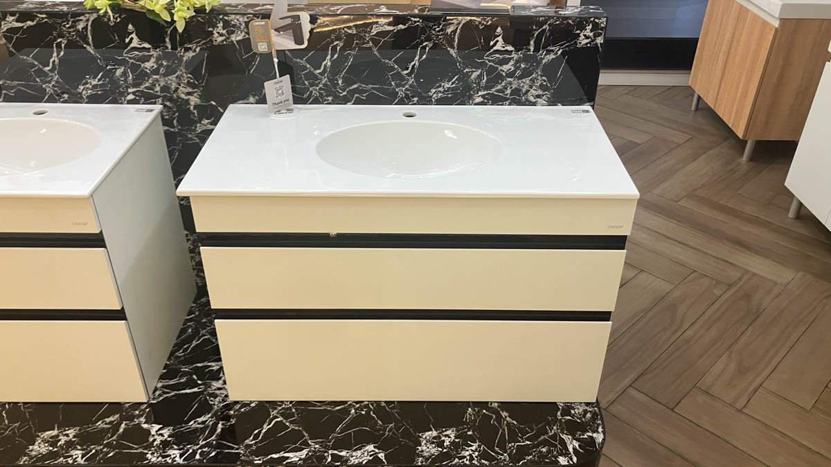Bộ tủ lavabo Caesar LF5028+EH15028DDRV