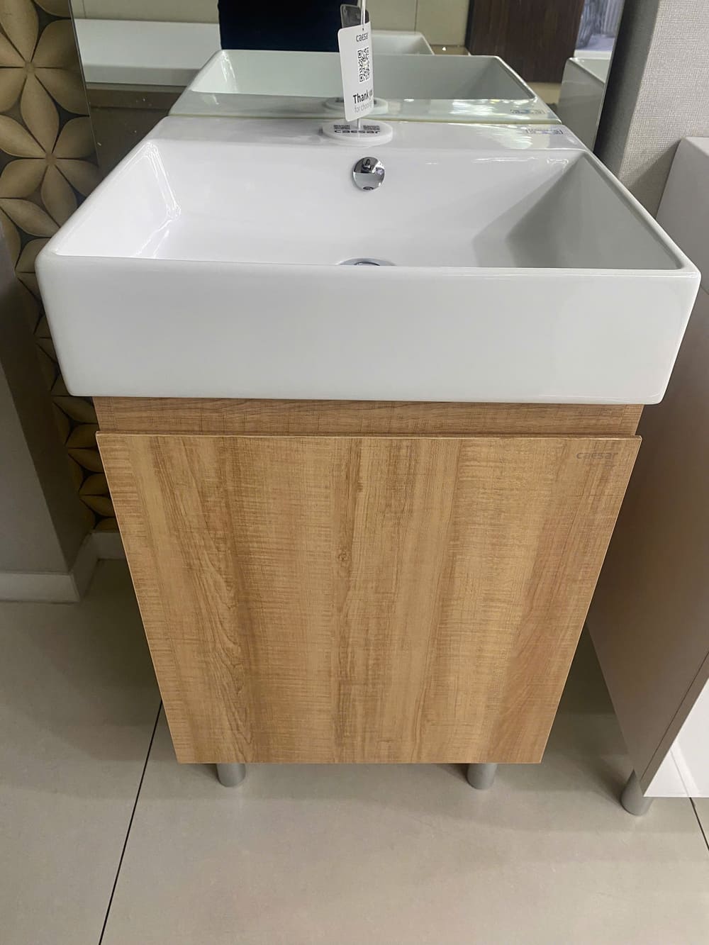 Bộ tủ chậu cabinet treo vân gỗ Caesar LF5263+EH05263AW7V