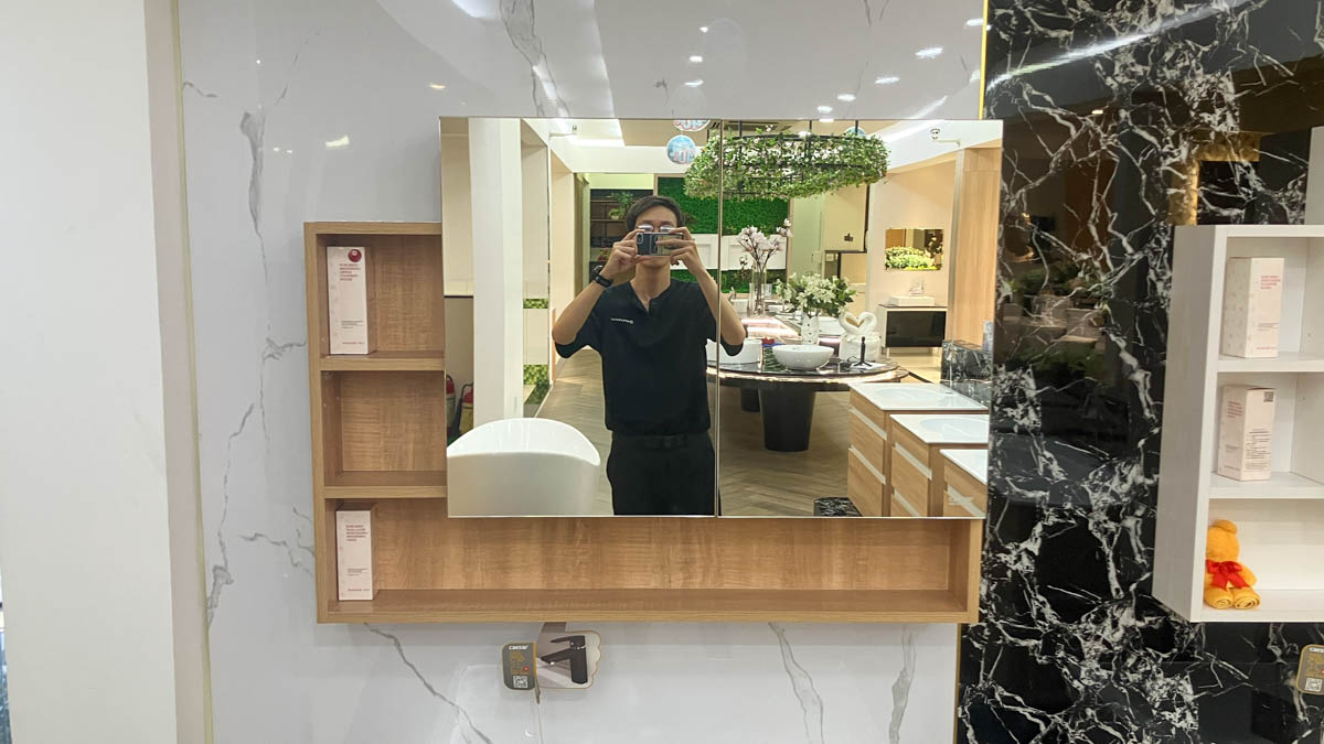 Tủ gương Caesar EM01100W7V