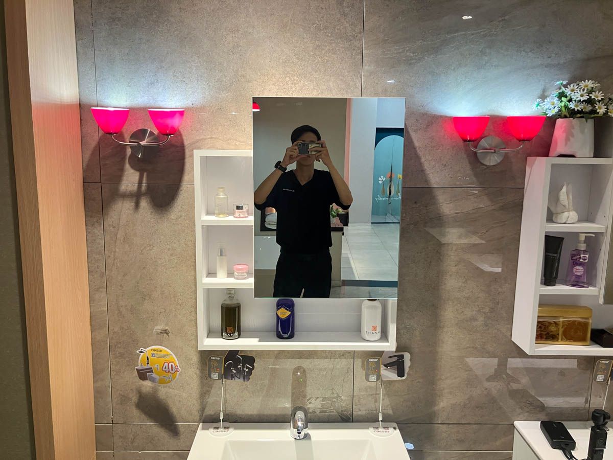 Tủ gương Caesar EM0160V