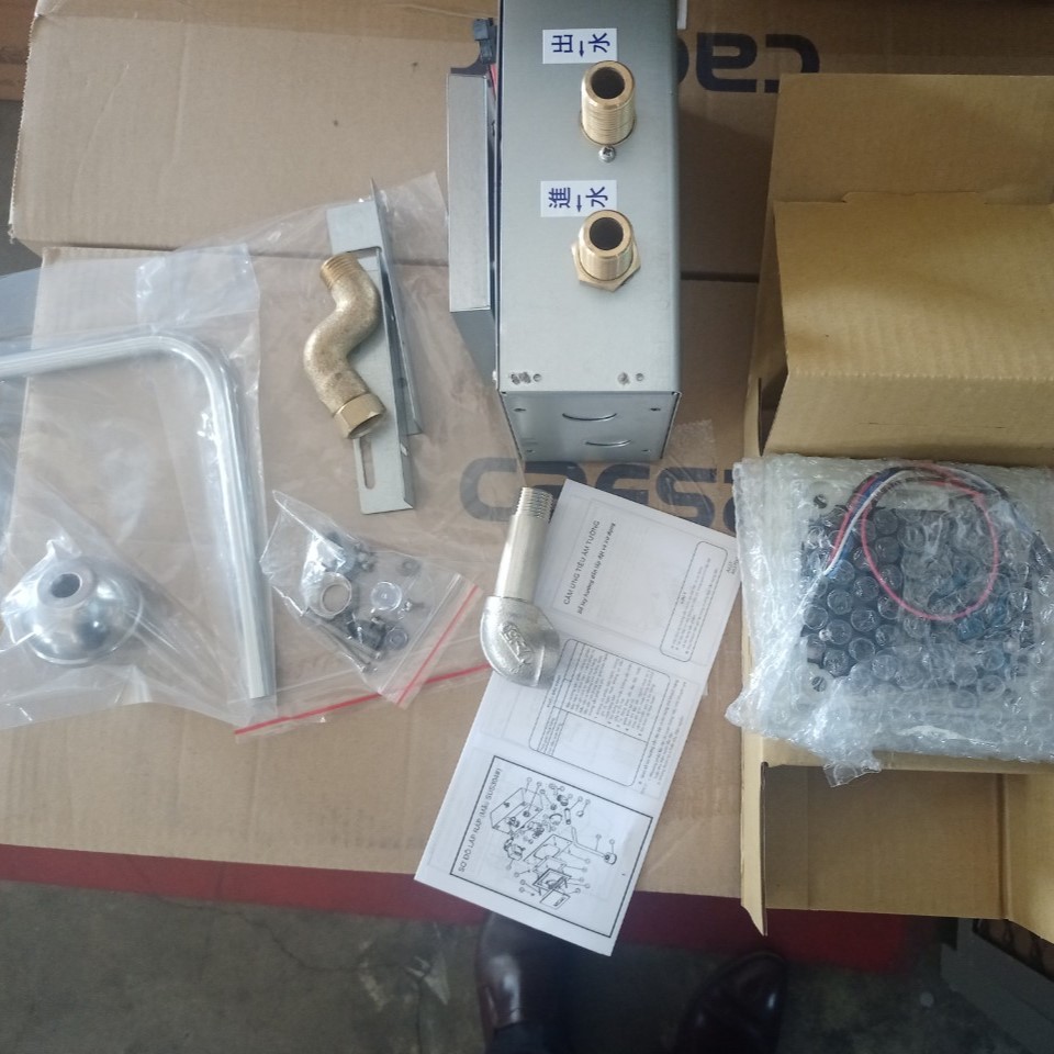 Van xả cảm ứng bồn tiểu nam Caesar A637