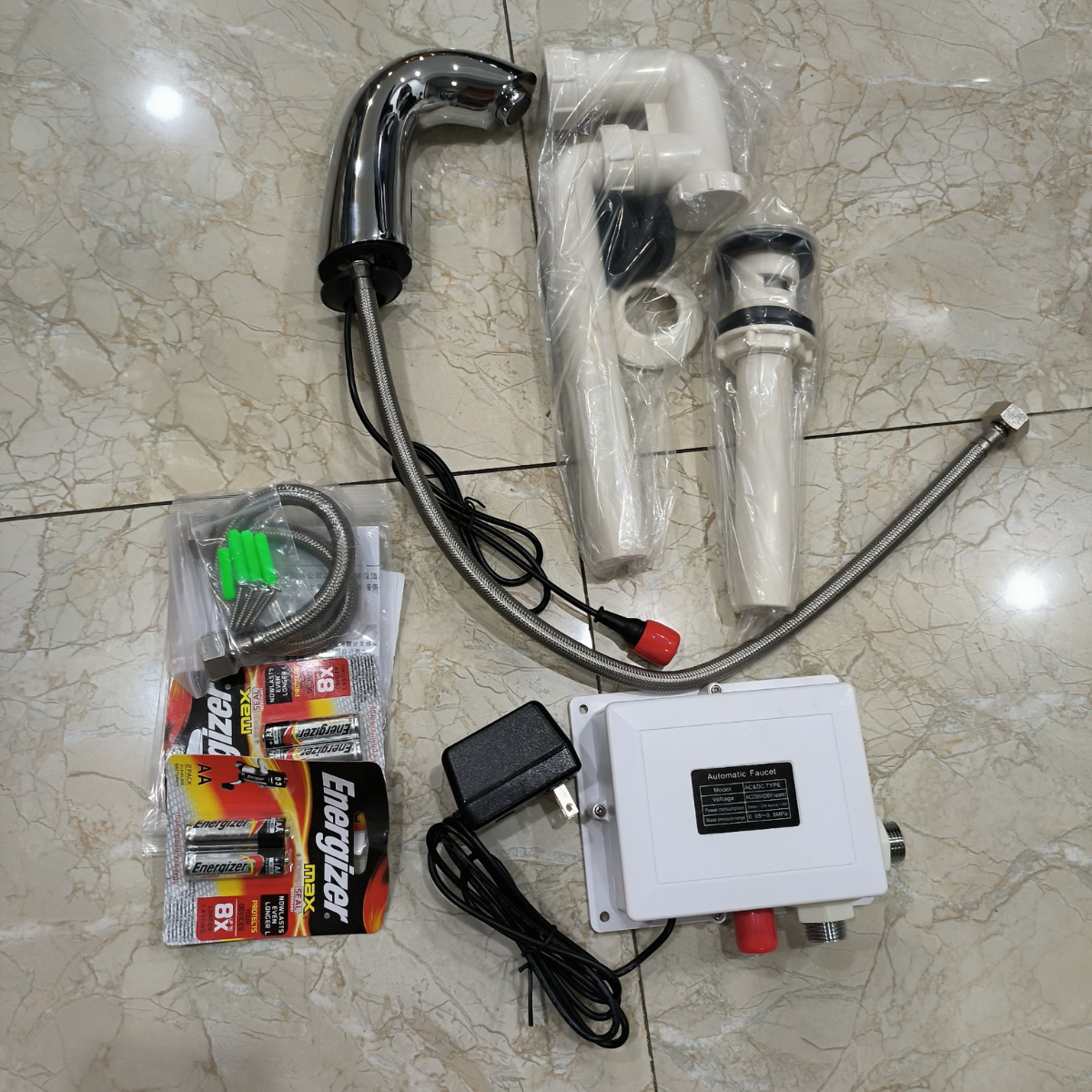 Vòi chậu lavabo cảm ứng nước lạnh Caesar A911