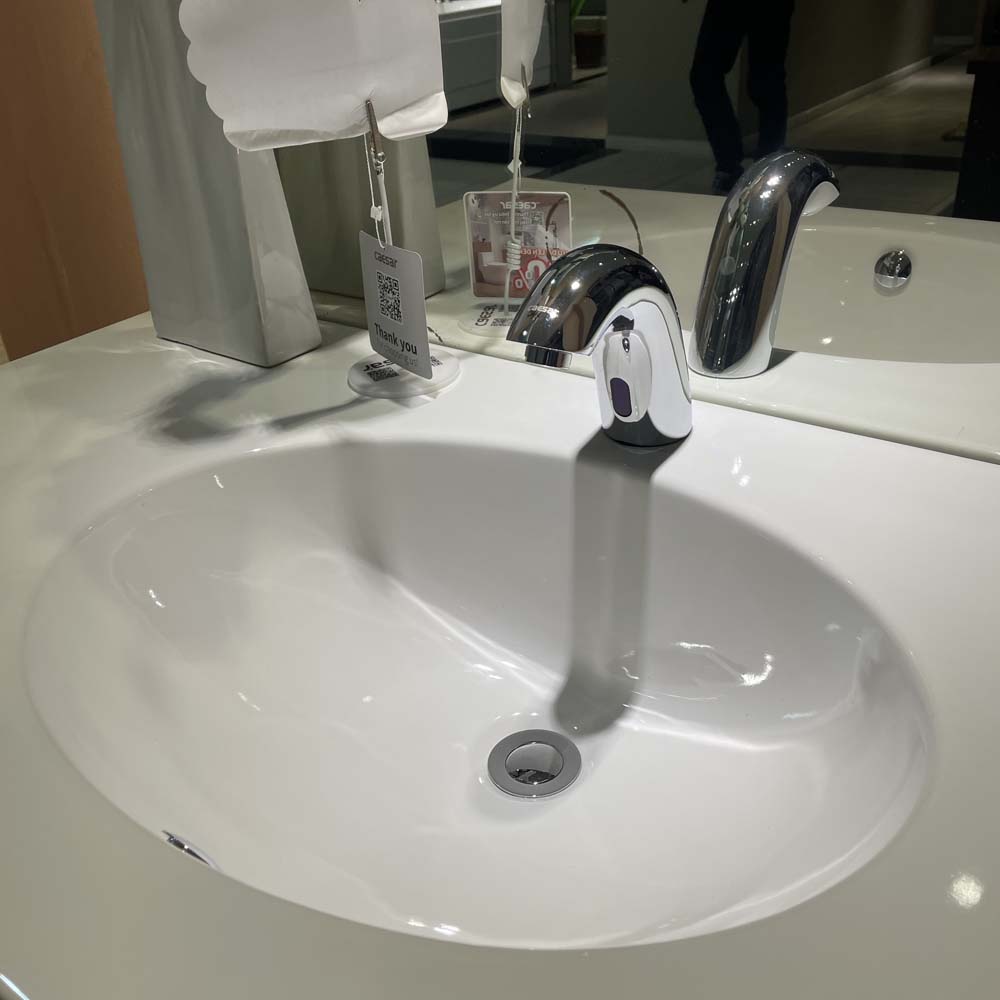Vòi chậu lavabo cảm ứng nước lạnh Caesar A911