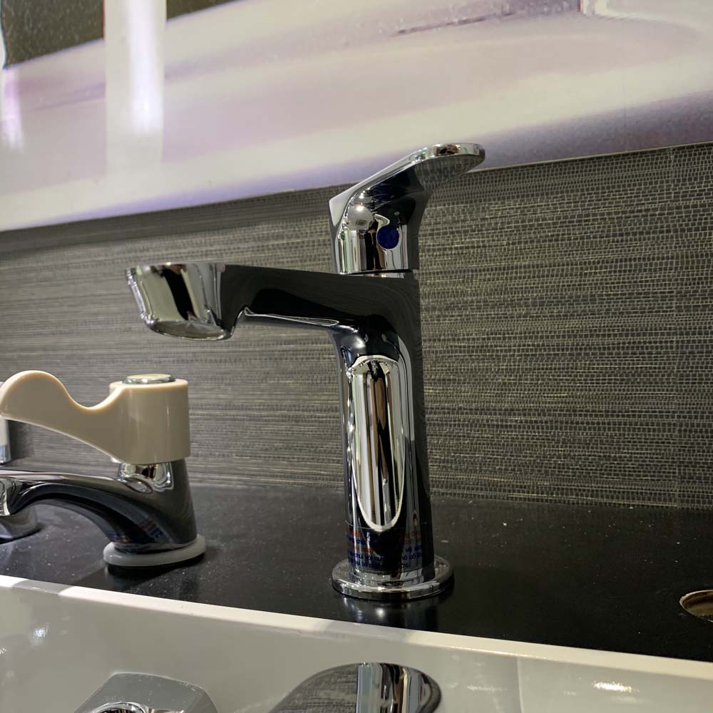Vòi chậu lavabo lạnh Caesar B060C