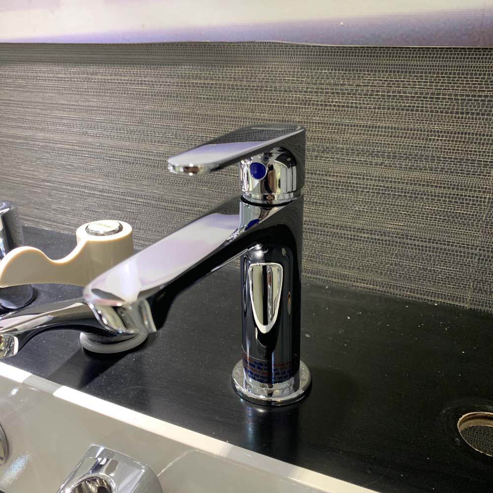 Vòi chậu lavabo lạnh Caesar B060CU