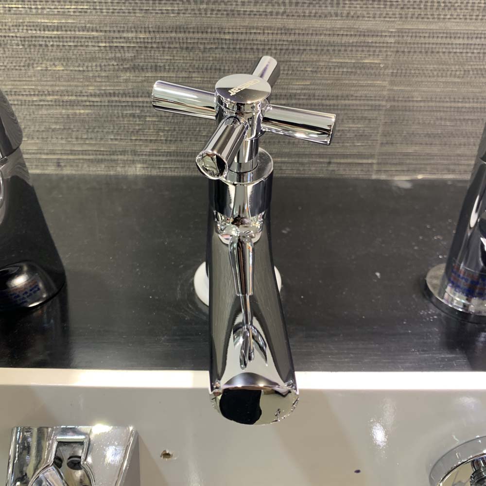 Vòi chậu lavabo lạnh Caesar B065C