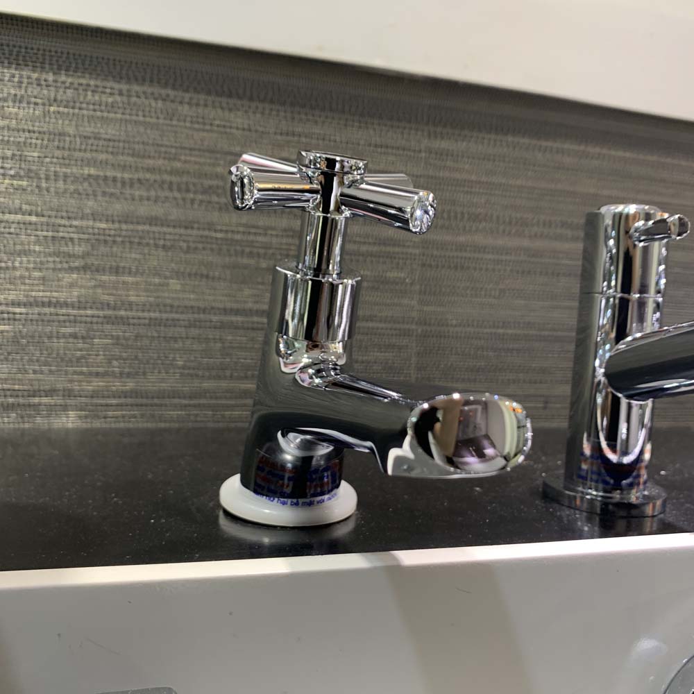 Vòi chậu lavabo lạnh Caesar B065C