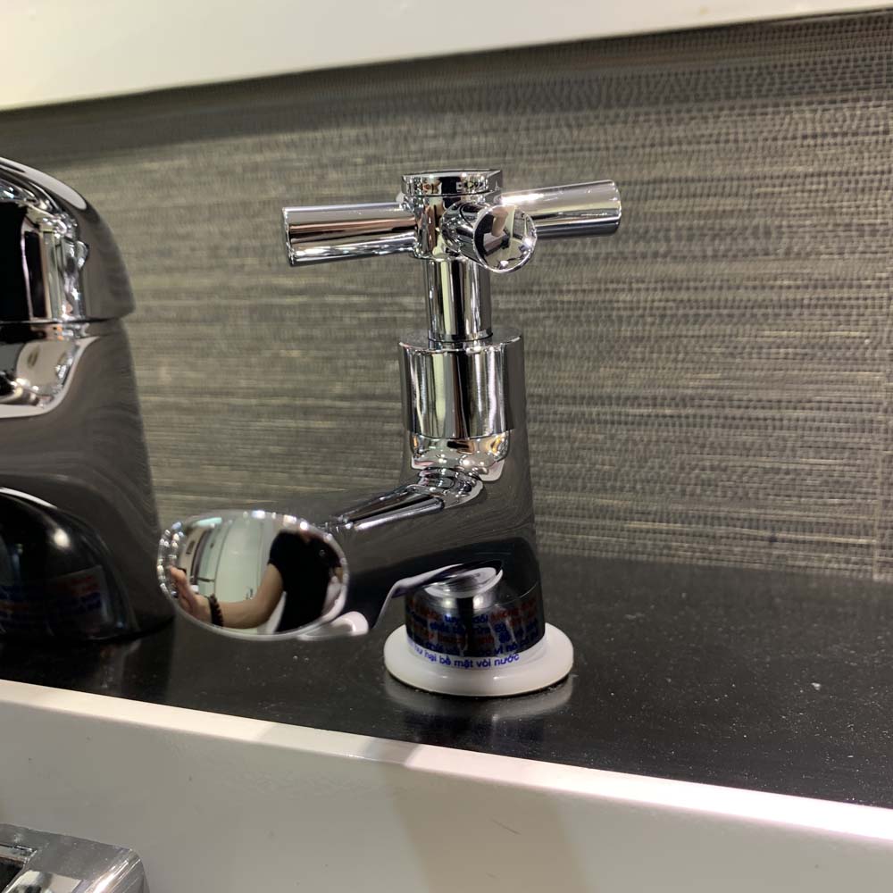 Vòi chậu lavabo lạnh Caesar B065C