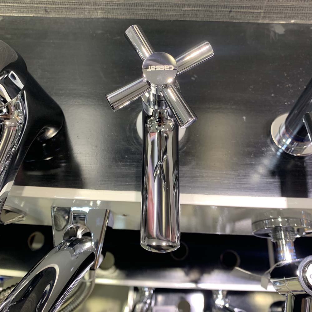 Vòi chậu lavabo lạnh Caesar B065C