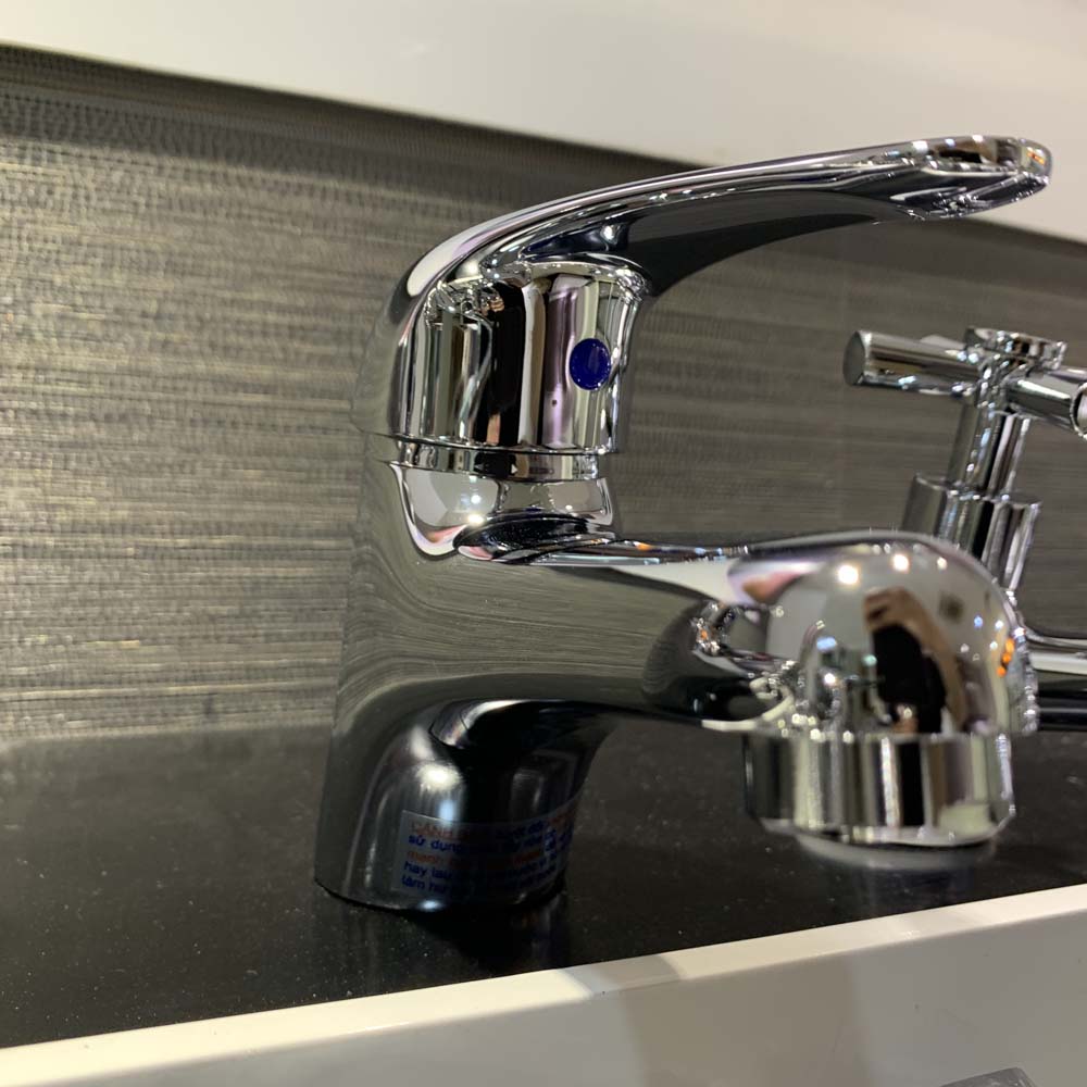 Vòi chậu lavabo lạnh Caesar B109CP