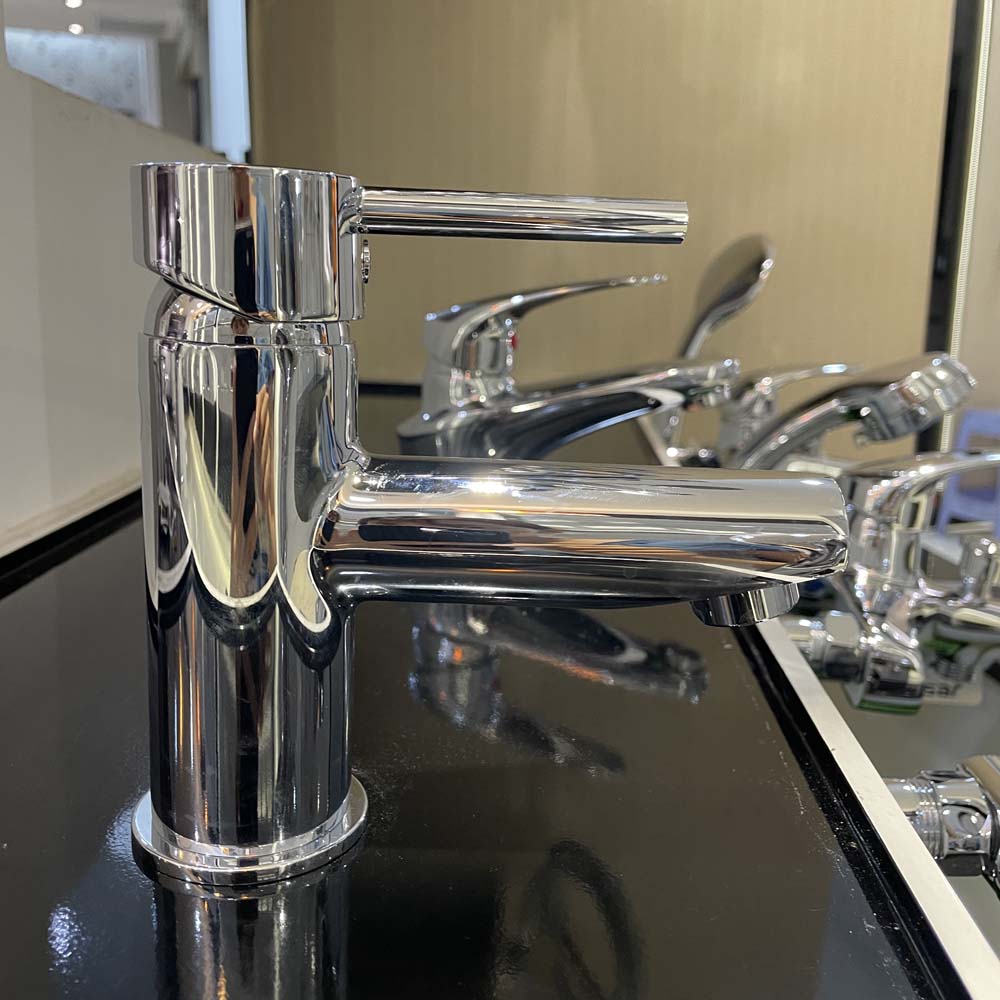 Vòi chậu lavabo nóng lạnh Caesar B350CU