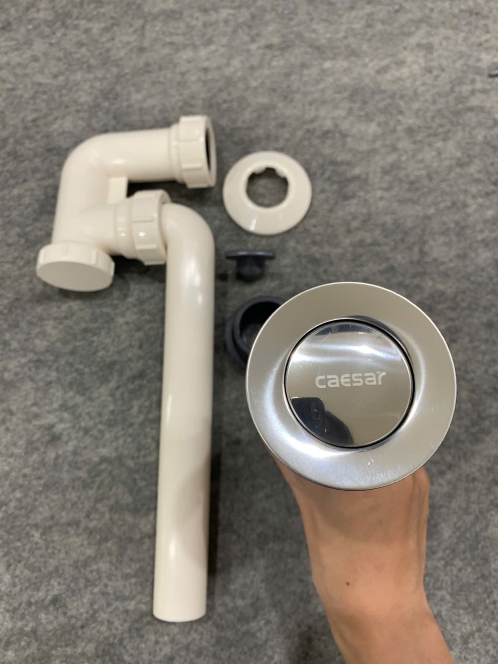 Vòi chậu lavabo nóng lạnh Caesar B380CU