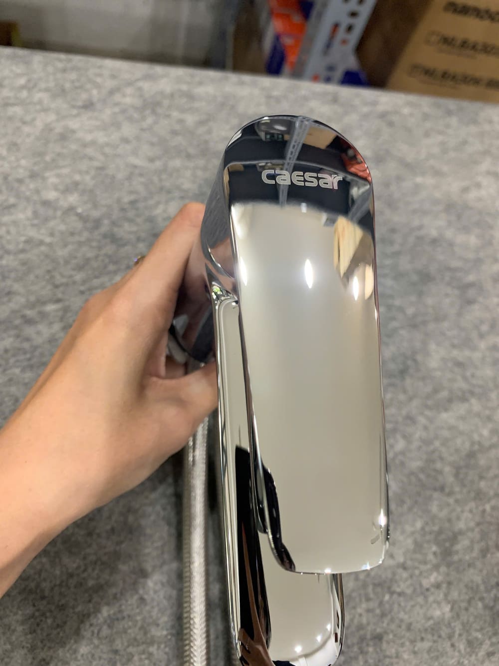 Vòi chậu lavabo nóng lạnh Caesar B380CU