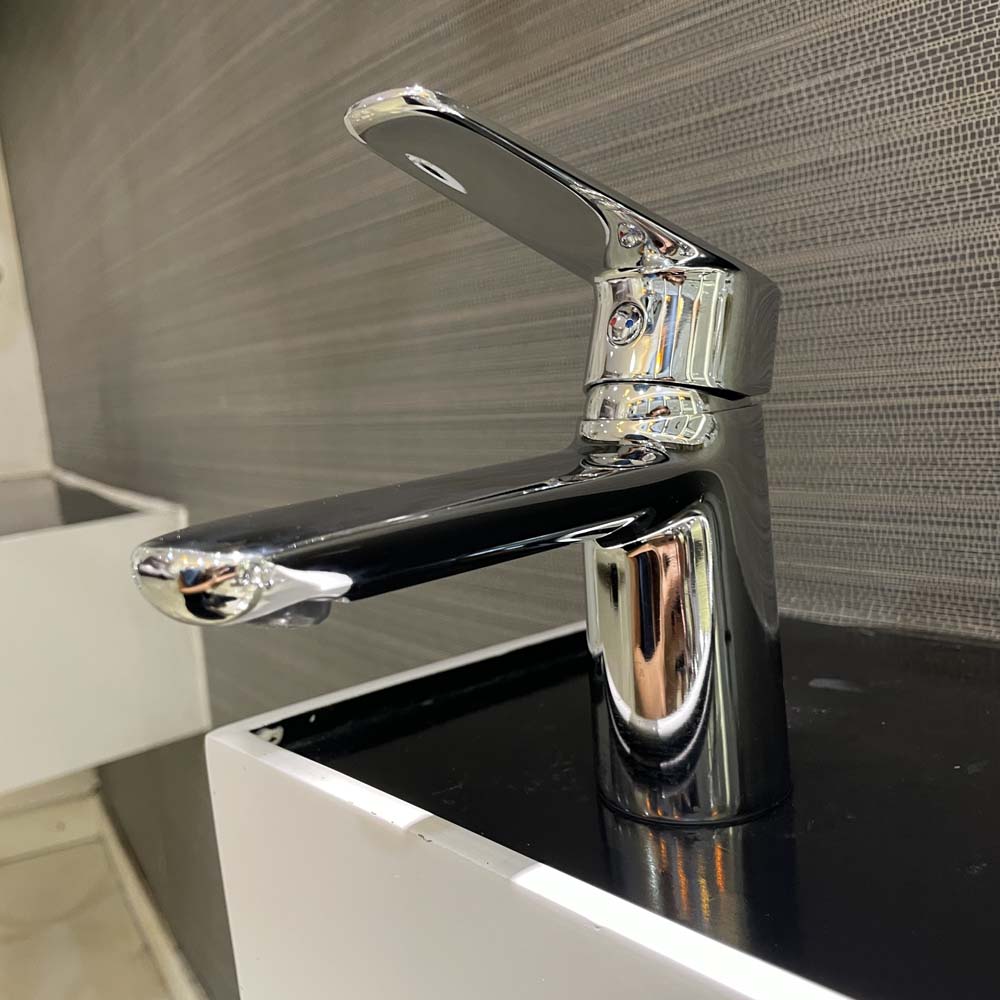 Vòi chậu lavabo nóng lạnh Caesar B380CU
