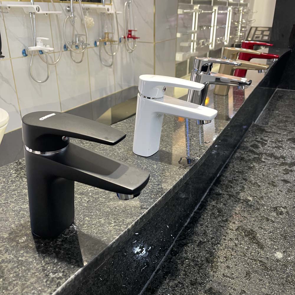 Vòi chậu lavabo nóng lạnh Caesar B390CU / CBU / CGU / CRU / CWU