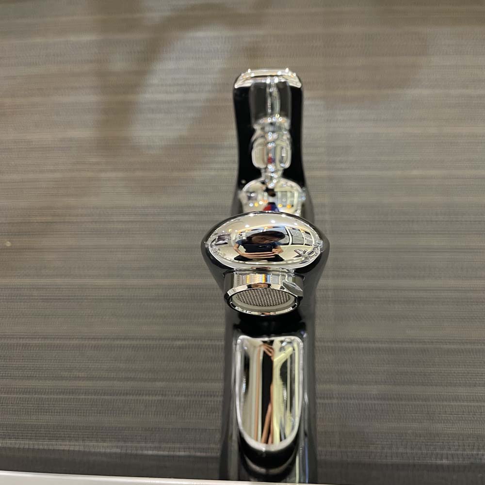 Vòi chậu lavabo nóng lạnh Caesar B430CU