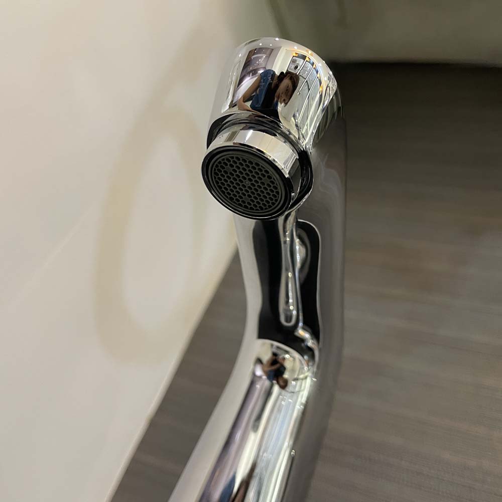 Vòi chậu lavabo nóng lạnh Caesar B740CU