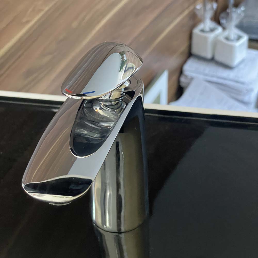 Vòi chậu lavabo lạnh Caesar B810CU