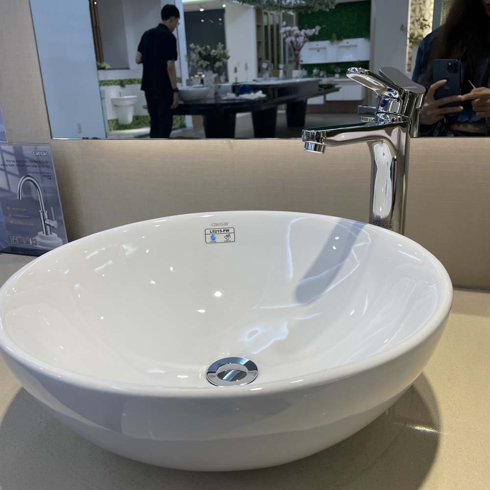 Vòi chậu lavabo nóng lạnh Caesar BT571CU