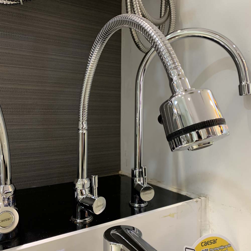 Vòi bếp lạnh thân mềm Caesar K025C