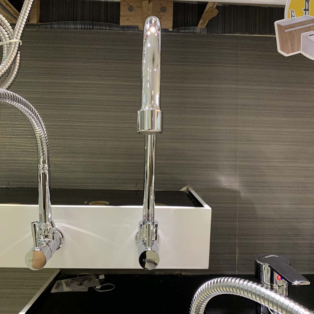 Vòi bếp lạnh gắn tường Caesar K036C