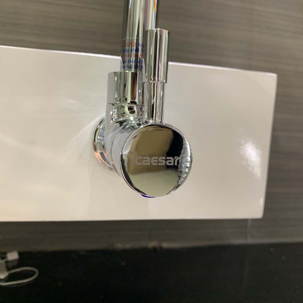 Vòi bếp lạnh gắn tường Caesar K036C