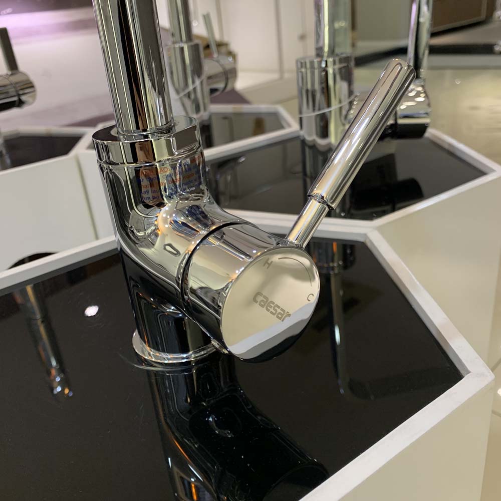 Vòi bếp nóng lạnh Caesar K325C 3 chế độ xả