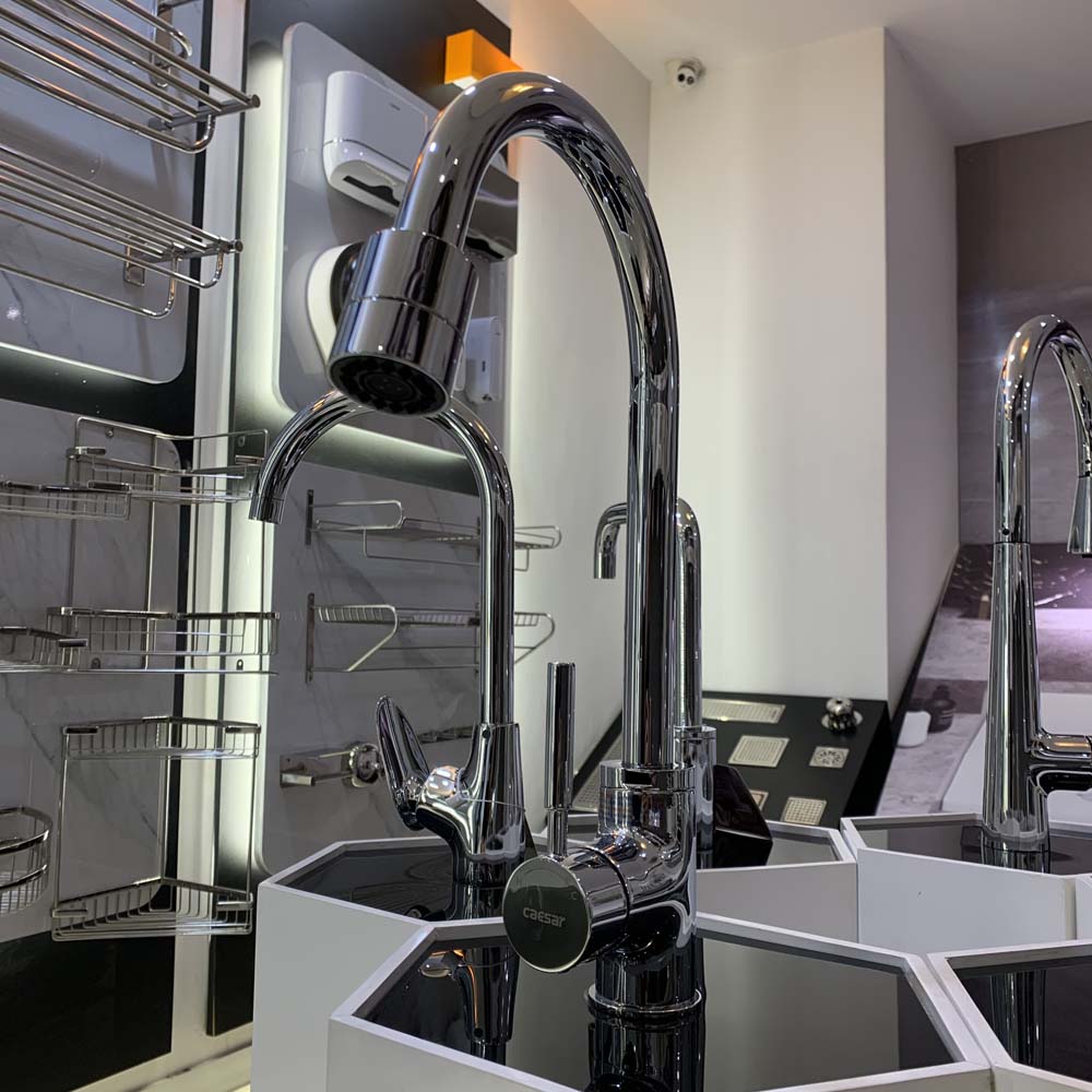 Vòi bếp nóng lạnh Caesar K325C 3 chế độ xả