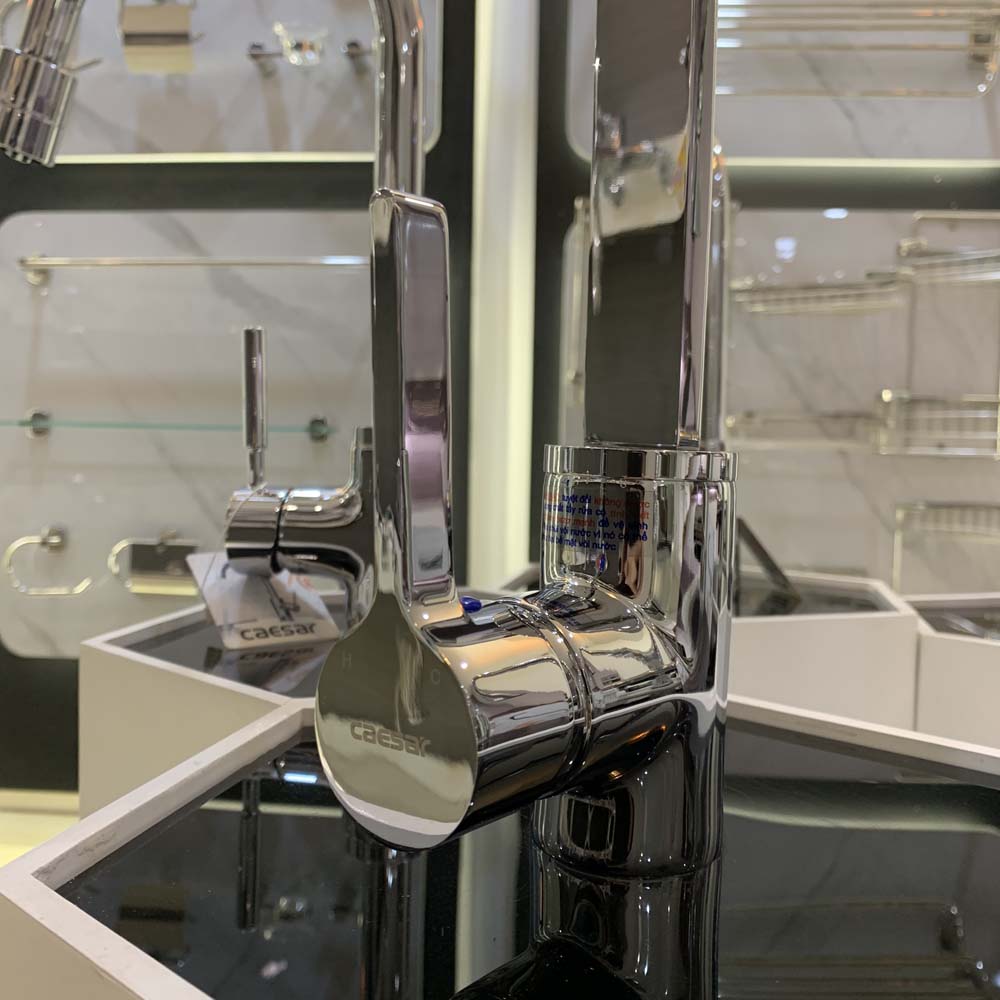 Vòi bếp nóng lạnh Caesar K665C