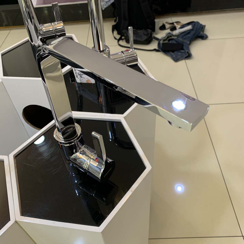 Vòi bếp nóng lạnh Caesar K665C