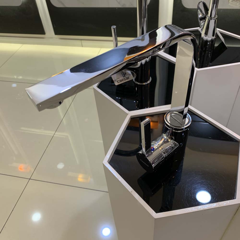 Vòi bếp nóng lạnh Caesar K665C