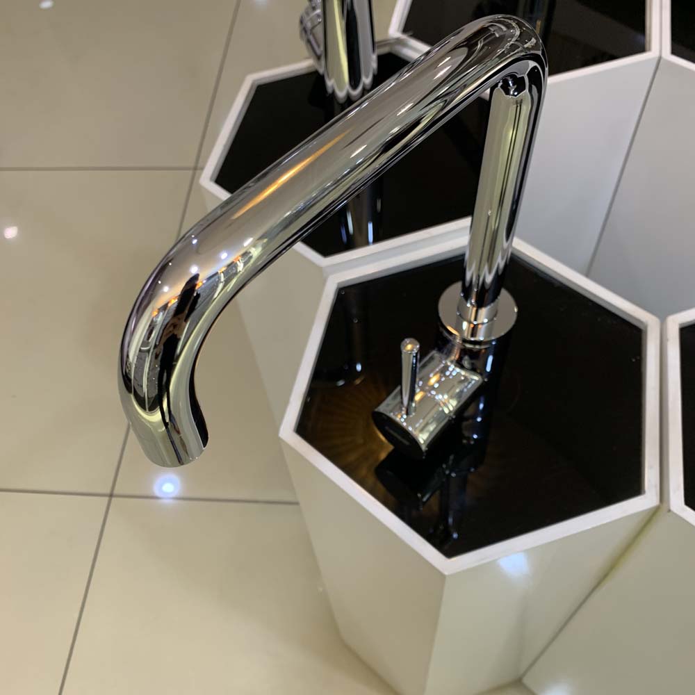 Vòi bếp nóng lạnh Caesar K685C