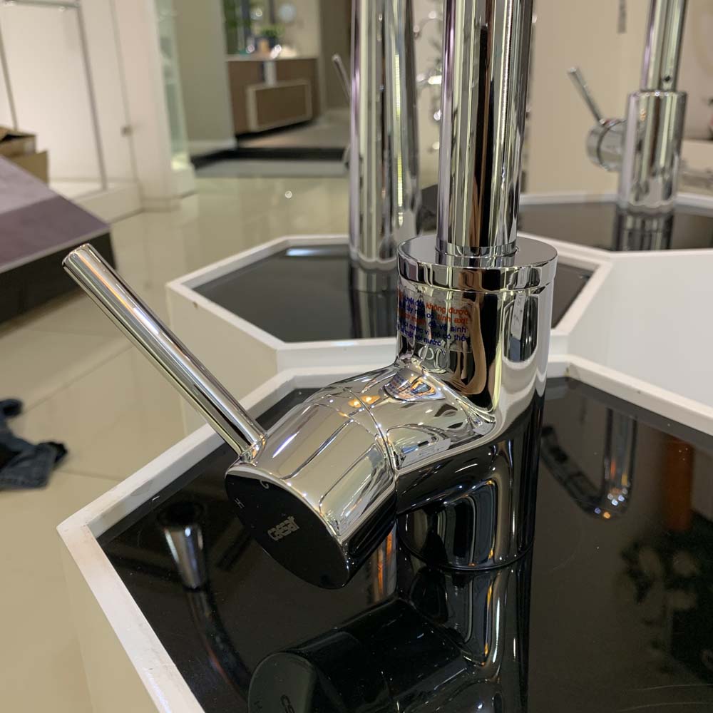Vòi bếp nóng lạnh Caesar K685C
