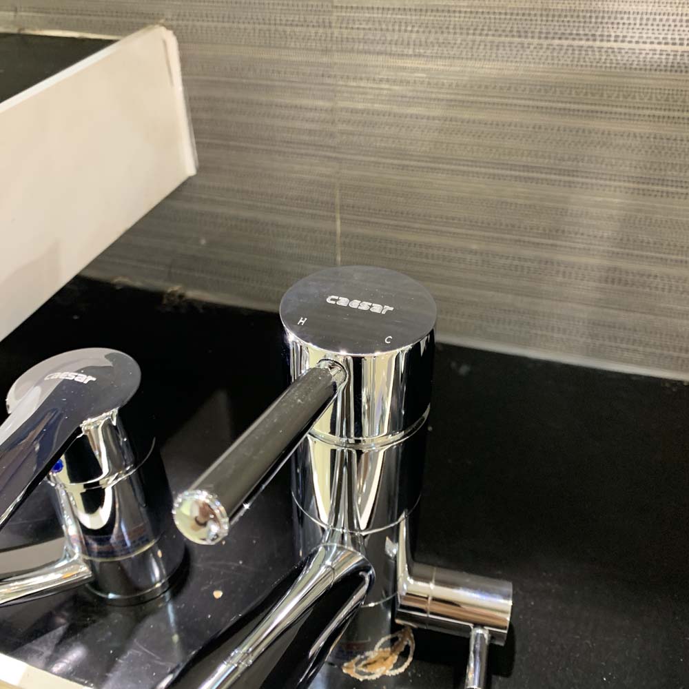 Vòi bếp nóng lạnh Caesar K745C