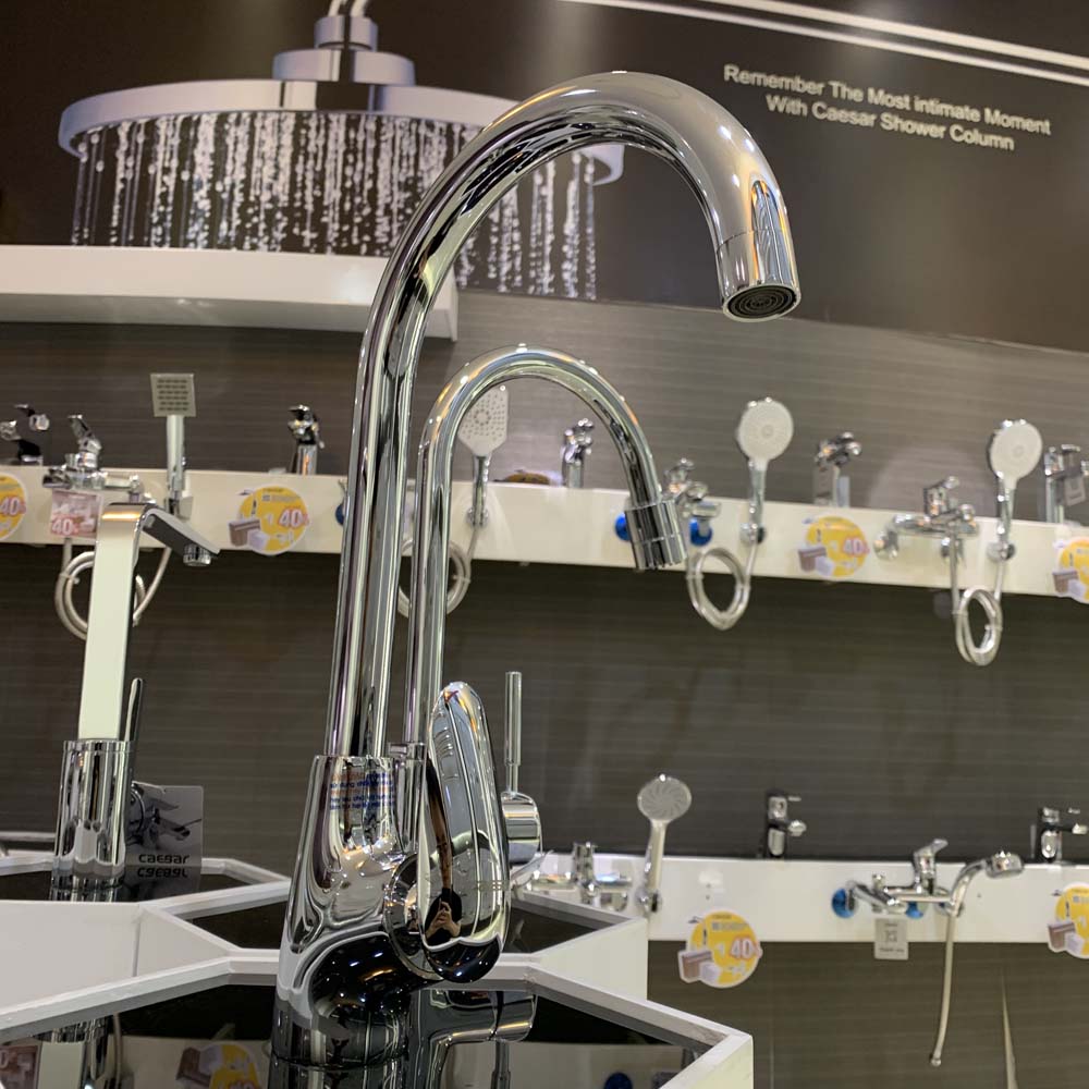 Vòi bếp nóng lạnh Caesar K815C