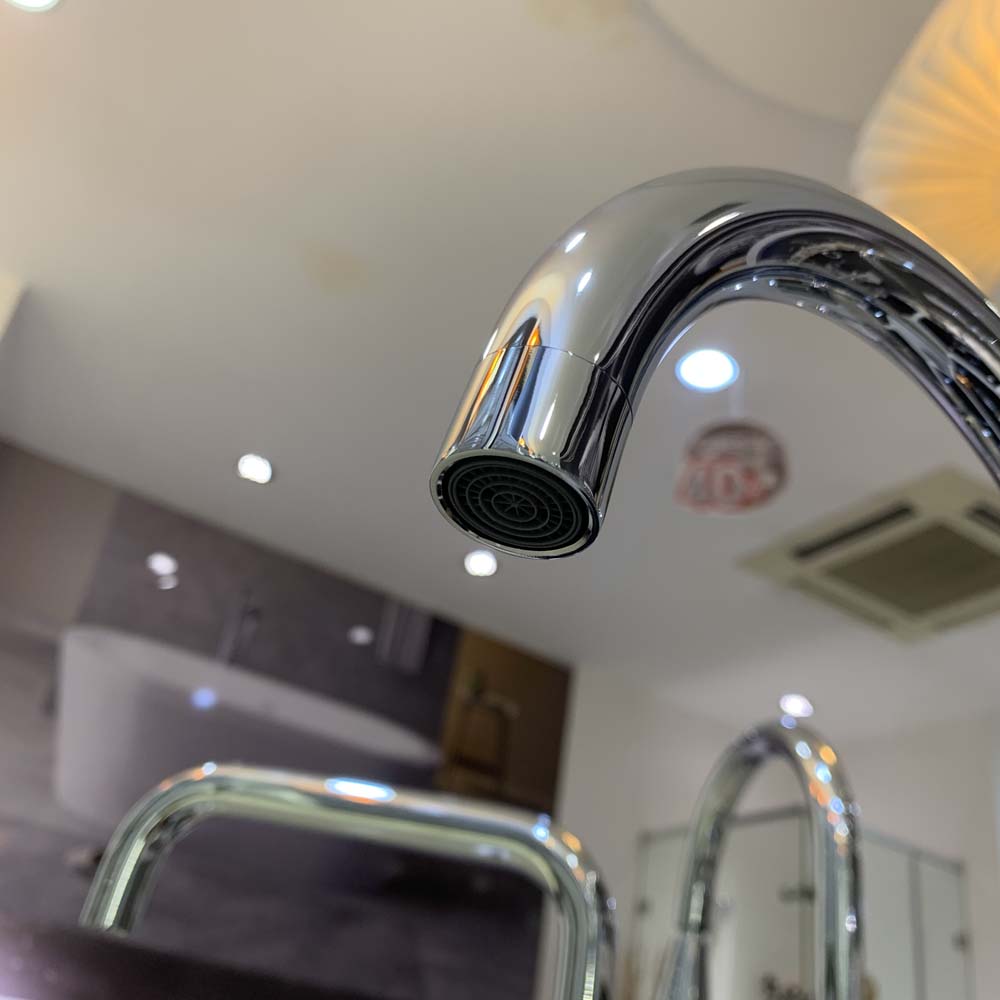 Vòi bếp nóng lạnh Caesar K815C